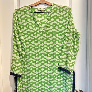 Roller Rabbit Piperlime tunic NWOT Size small green with navy trim.